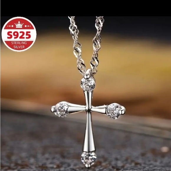 S925 Sterling Silver with CZ Cross Pendant Necklace - Picture 1 of 3